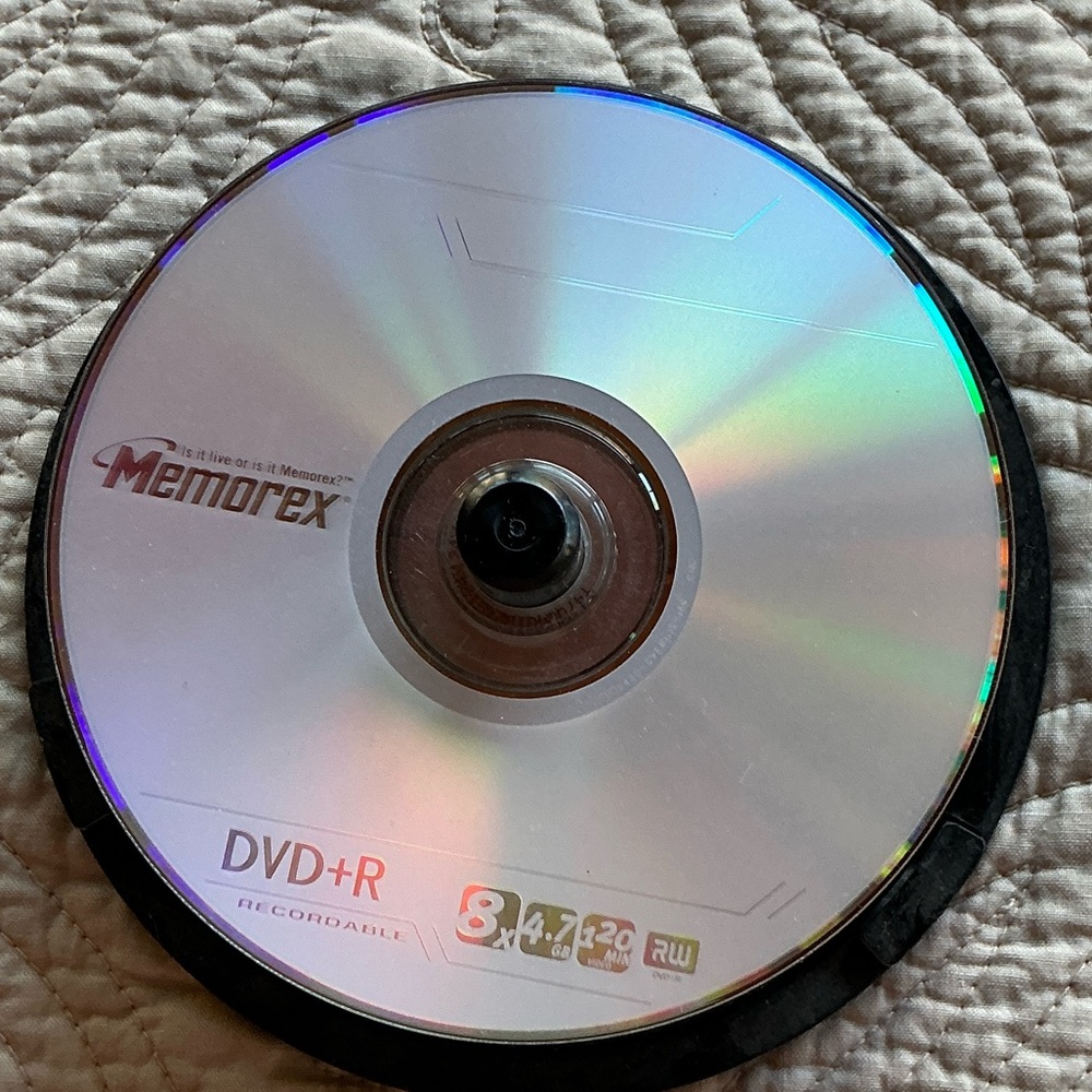 Silver DVD+R Recordable Disc